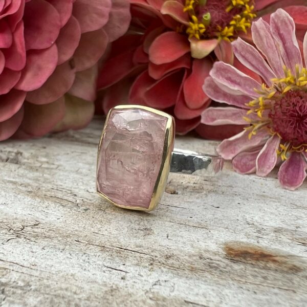 Bague grand rose de minuit